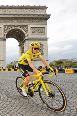 Jonas Vingegaard Denmark Arc de Troimphe Stage 21 Paris Tour de France 2023