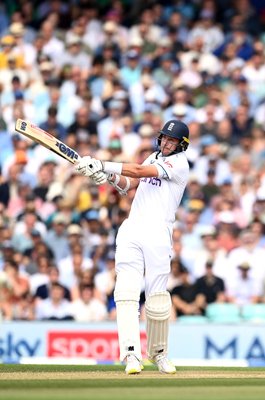 Stuart Broad England hits his last ever delivery in test for 6 v Australia Oval 2023