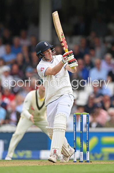 Harry Brook England bats v Australia 5th Ashes Test Match Oval 2023