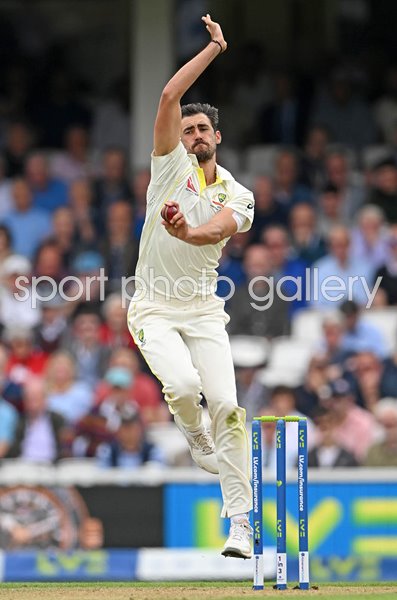 Mitchell Starc Australia bowls v England 5th Ashes Test Oval 2023