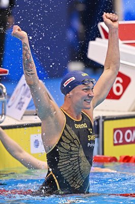 Sarah Sjoestroem Sweden celebrates gold 50m Butterfly World Swimming Fukuoka 2023 