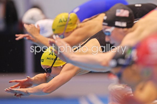 Kaylee McKeown Australia Women's 200m Individual Medley Start Fukuoka 2023
