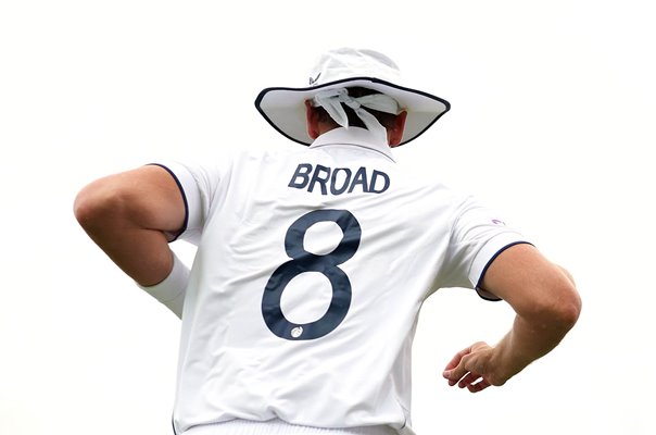 Stuart Broad England takes the field Final Day 5th Ashes Test The Oval 2023