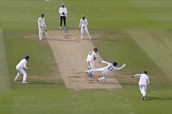 Jonny Bairstow England reflex catch v Mitch Marsh Australia Ashes 5th Oval 2023