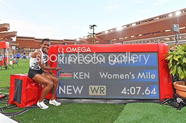 Faith Kipyegon Kenya celebrates Mile World Record Diamond League Monaco 2023