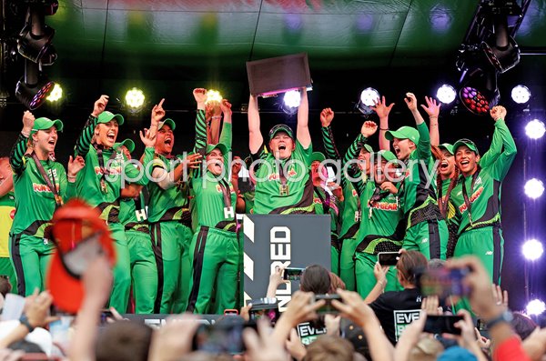 Anya Shrubsole Southern Brave celebrates winning The Hundred Lord's 2023