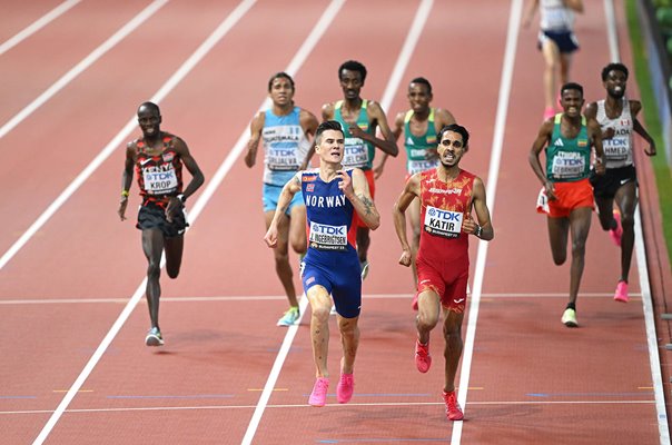 Jakob Ingebrigtsen Norway wins 5000m Gold World Athletics Budapest 2023