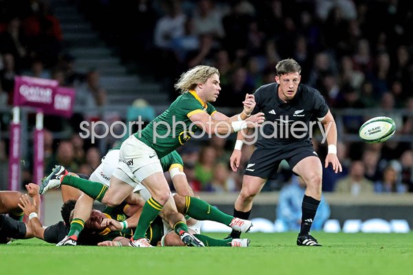 Faf de Klerk South Africa passes v New Zealand Twickenham 2023