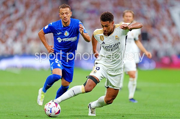 Jude Bellingham Real Madrid v Nemanja Maksimovic Getafe La Liga 2023