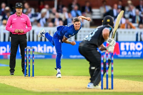 Brydon Carse England bowls v New Zealand ODI Lord's 2023