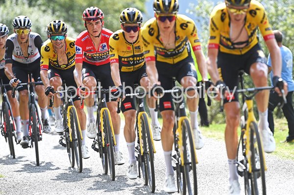 Team Jumbo-Visma train protects race leader Sepp Kuss Vuelta 2023 