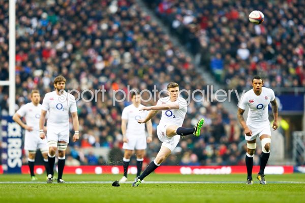 Owen Farrell penalty England v France Twickenham 2013