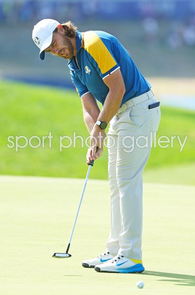 Tommy Fleetwood Europe putts Final Day Singles Ryder Cup 2023  
