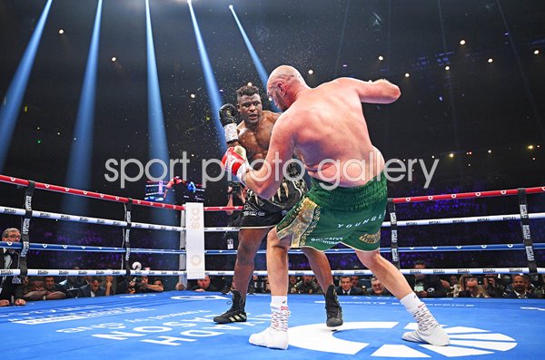 Francis Ngannou knocks down Tyson Fury Sequence 2 of 4 Riyadh 2023