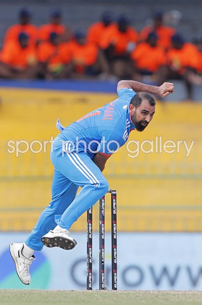 Mohammed Shami India bowls v Bangladesh Asia Cup Colombo 2023