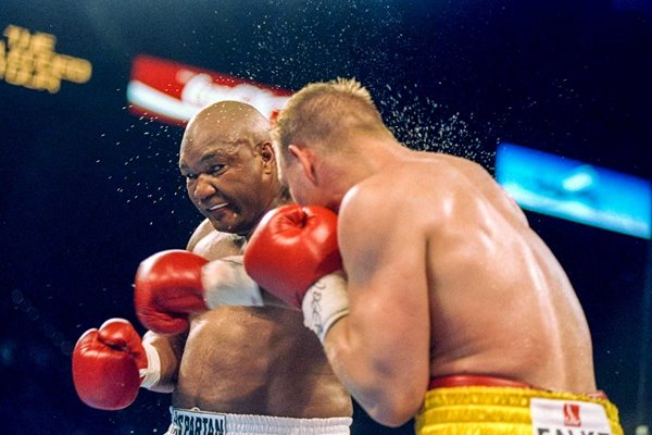 George Foreman puches Axel Schulz Las Vegas 1995