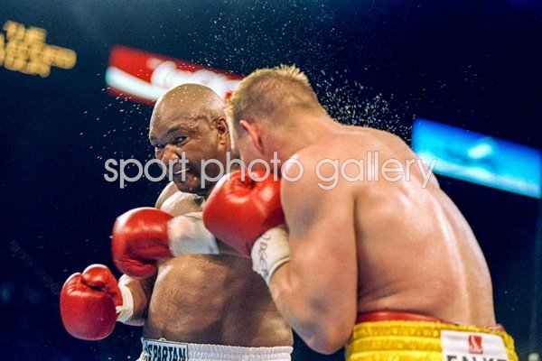 George Foreman puches Axel Schulz Las Vegas 1995