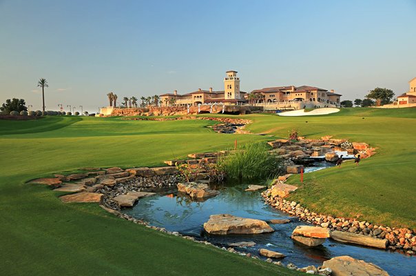 Par 5 18th Hole Earth Course Jumeirah Golf Estates Dubai