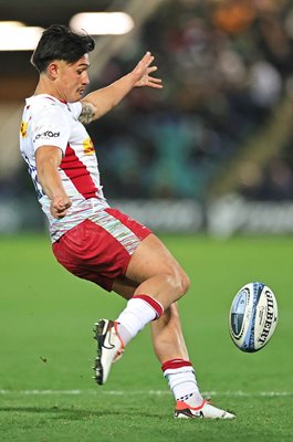 Marcus Smith Harlequins kicks v Northampton Premiership Rugby Franklin's Gardens 2023