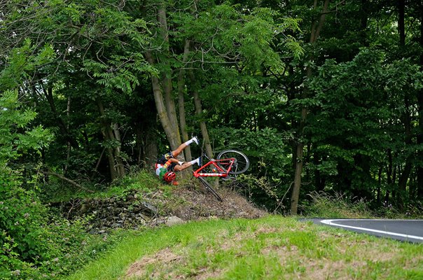 Elisa Longo Borghini Italy crashes Stage 5 Giro d'Italia Donne 2023 