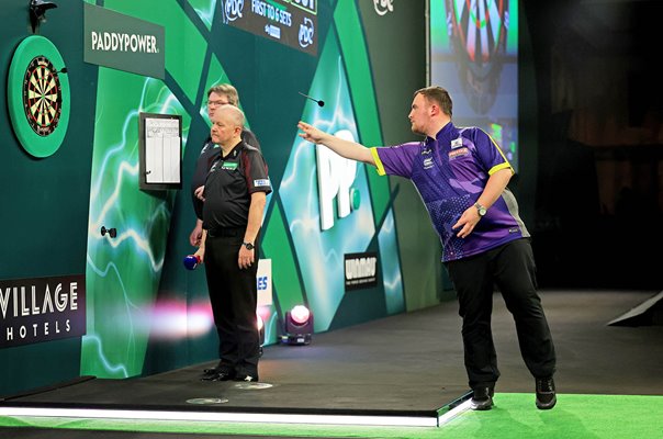 Luke Littler England throws World Darts Alexandra Palace 2024