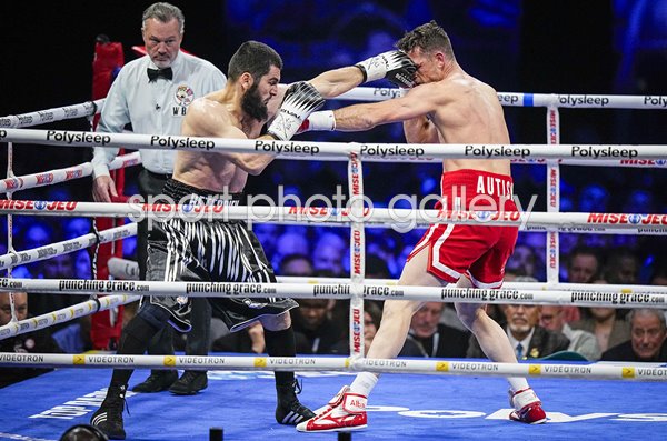 Artur Beterbiev v Callum Smith Light Heavyweight Title Fight Quebec 2024