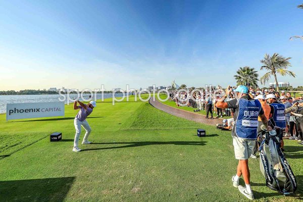 Tommy Fleetwood England drives 18th hole Dubai Creek 2024