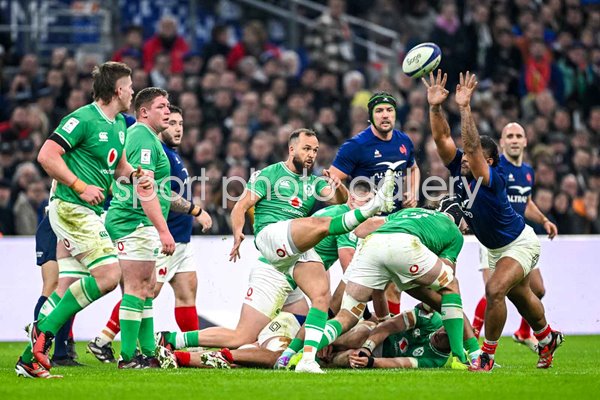 Jamison Gibson-Park Ireland kicks v France Marseille Six Nations 2024