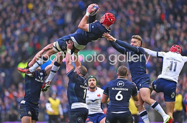 Grant Gilchrist Scotland lineout catch v France Murrayfield Six Nations 2024