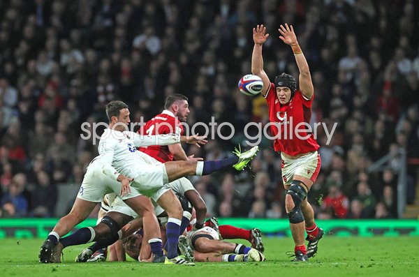 Alex Mitchell England v Dafydd Jenkins Wales Twickenham Six Nations 2024