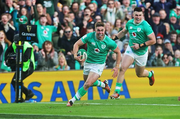 Jack Crowley Ireland scores v Italy Dublin Six Nations 2024