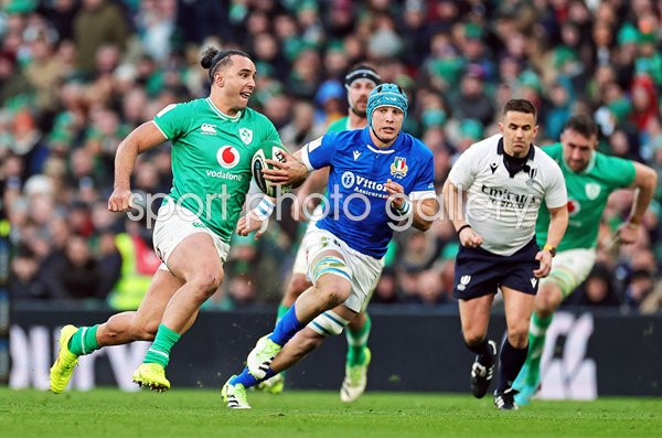 James Lowe Ireland breaks v Italy Dublin Six Nations 2024