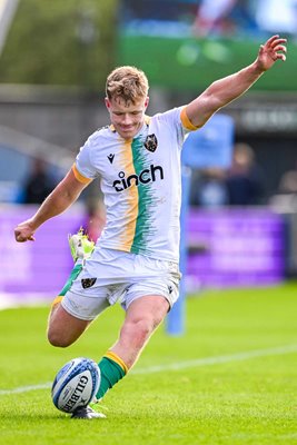 Fin Smith Northampton Saints kicks v Sale Sharks Premiership Rugby 2023