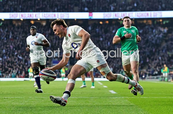 George Furbank England scores try v Ireland Six Nations Twickenham 2024