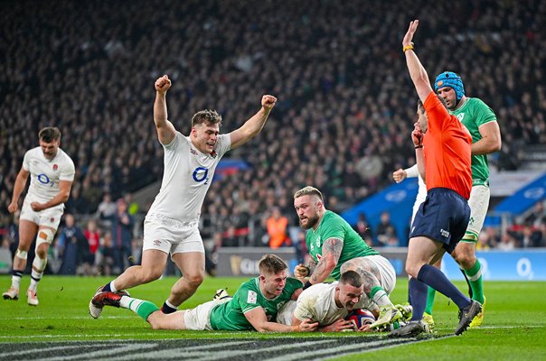 Ben Earl England scores v Ireland Six Nations Twickenham 2024