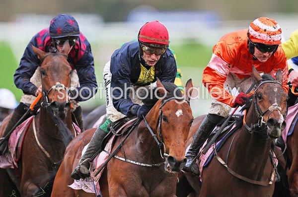J J Slevin & Lark In The Mornin win Juvenile Handicap Hurdle Cheltenham 2024