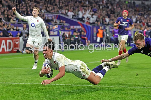 Marcus Smith England scores v France Lyon Six Nations 2024