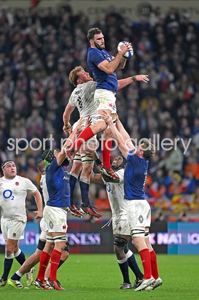 Charles Ollivon France lineout win v Ollie Chessum England Lyon Six Nations 2024