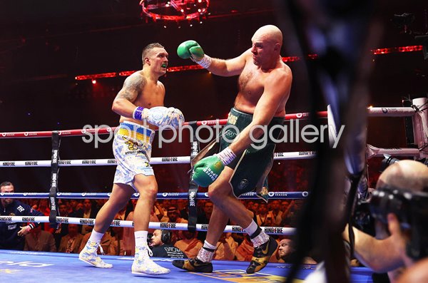 Tyson Fury in trouble Round 9 v Oleksandr Usyk Undisputed Heavyweight Fight 2024