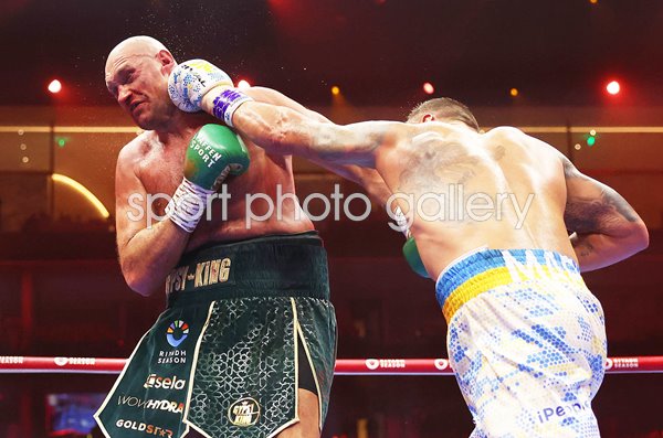 Oleksandr Usyk punches Tyson Fury Undisputed World Title Fight Riyadh 2024