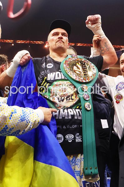Oleksandr Usyk Ukraine Undisputed Heavyweight World Champion Riyadh 2024