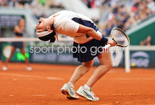Ons Jabeur Tunisia frustration v Leylah Fernandez French Open Paris 2024