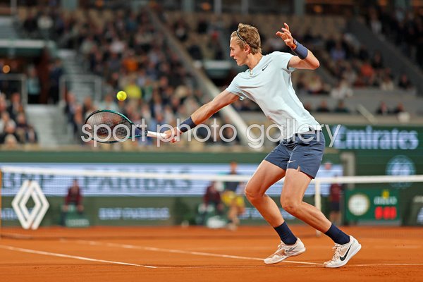 Sebastian Korda USA backhand control v Carlos Alcaraz French Open Paris 2024