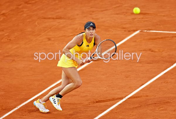 Elina Avanesyan v Zheng Qinwen French Open Paris 2024