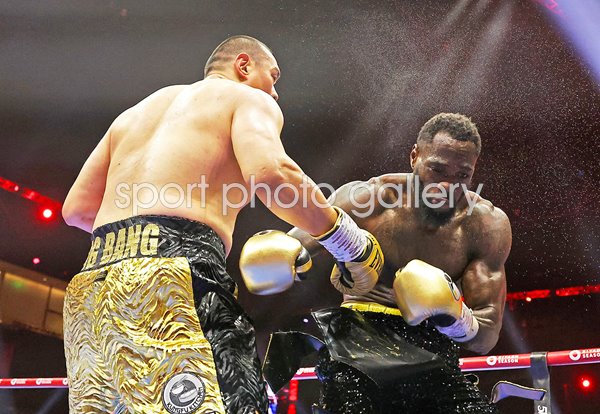 Deontay Wilder is knocked down by Zhilei Zhang 5v5 Riyadh Saudi Arabia 2024