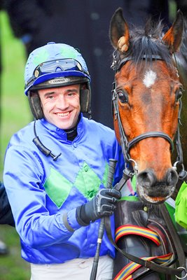 Ruby Walsh & Hurricane Fly win Cheltenham 2013