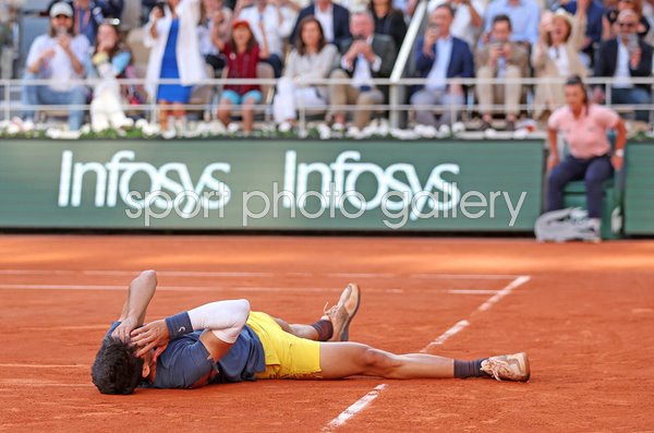Carlos Alcaraz Spain winning moment French Open Final Paris 2024