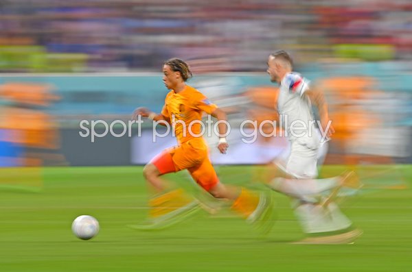 Xavi Simons Netherlands v USA Motion Blur Effect World Cup Qatar 2022