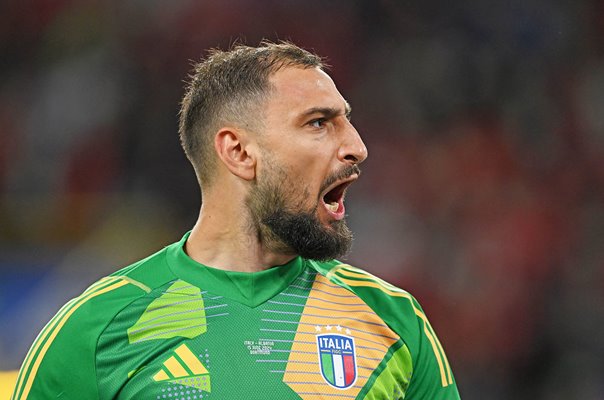 Gianluigi Donnarumma Italy celebrates v Albania Dortmund EURO 2024
