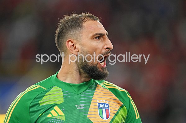 Gianluigi Donnarumma Italy celebrates v Albania Dortmund EURO 2024
